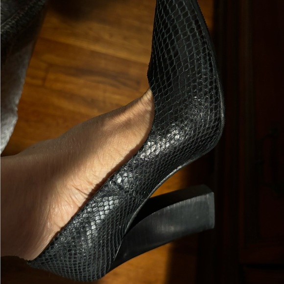 & OTHER STORIES - Picture 9 of 9